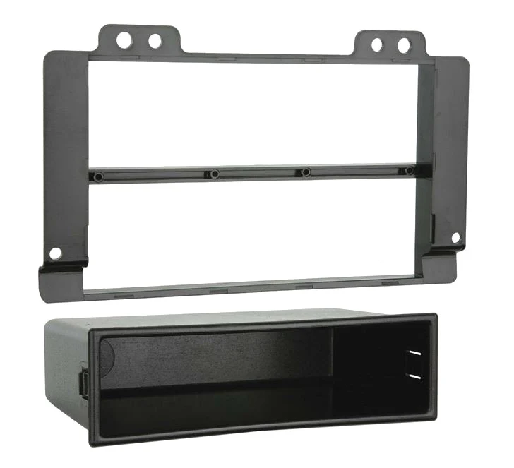 Metra Single-DIN Dash Kit for 2004-2005 Land Rover Freelander (99-9401) by Audiomotivez